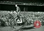 Standbild American Football New York City USA, 1944, aus Sekunde 26 historischem Filmmaterial Videoclip 65675021119