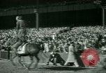 Standbild American Football New York City USA, 1944, aus Sekunde 27 historischem Filmmaterial Videoclip 65675021119
