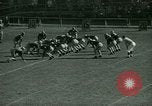 Standbild American Football New York City USA, 1944, aus Sekunde 31 historischem Filmmaterial Videoclip 65675021119