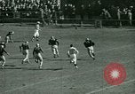 Standbild American Football New York City USA, 1944, aus Sekunde 45 historischem Filmmaterial Videoclip 65675021119