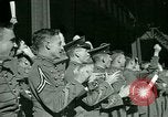 Standbild American Football New York City USA, 1944, aus Sekunde 50 historischem Filmmaterial Videoclip 65675021119