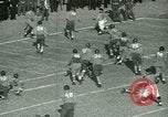 Image le football américain Atlanta Georgia USA, 1944, de la seconde 20 séquences d'archives historiques vidéo 65675021120