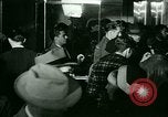 Immagine di Magnifica bambola premiere Cincinnati Ohio USA, 1946, secondo 33 filmato di repertorio 65675021121