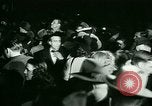 Immagine di Magnifica bambola premiere Cincinnati Ohio USA, 1946, secondo 37 filmato di repertorio 65675021121