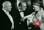 Immagine di Magnifica bambola premiere Cincinnati Ohio USA, 1946, secondo 45 filmato di repertorio 65675021121