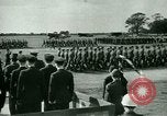 Immagine di Il generale James Doolittle onori volantini Regno Unito, 1944, secondo 8 filmato di repertorio 65675021123