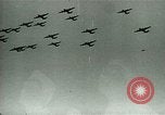 Immagine di Il generale James Doolittle onori volantini Regno Unito, 1944, secondo 19 filmato di repertorio 65675021123