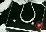 Standbild Schmuck anzeigen New York United States USA, 1946, aus Sekunde 31 historischem Filmmaterial Videoclip 65675021128