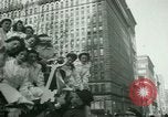 Standbild Toyland Parade Philadelphia Pennsylvania USA, 1946, aus Sekunde 39 historischem Filmmaterial Videoclip 65675021137