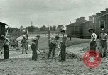 Standbild Kriegsgefangenenlager Southern United States USA, 1944, aus Sekunde 4 historischem Filmmaterial Videoclip 65675021141