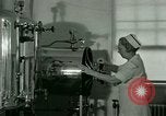 Immagine di Assistenza sanitaria nel campo di prigionia Southern United States USA, 1944, secondo 17 filmato di repertorio 65675021144
