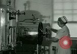 Immagine di Assistenza sanitaria nel campo di prigionia Southern United States USA, 1944, secondo 19 filmato di repertorio 65675021144