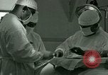 Immagine di Assistenza sanitaria nel campo di prigionia Southern United States USA, 1944, secondo 46 filmato di repertorio 65675021144