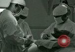 Immagine di Assistenza sanitaria nel campo di prigionia Southern United States USA, 1944, secondo 54 filmato di repertorio 65675021144