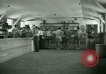 Standbild Kriegsgefangenenlager United States USA, 1944, aus Sekunde 3 historischem Filmmaterial Videoclip 65675021146