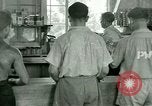 Standbild Kriegsgefangenenlager United States USA, 1944, aus Sekunde 23 historischem Filmmaterial Videoclip 65675021146