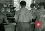 Standbild Kriegsgefangenenlager United States USA, 1944, aus Sekunde 24 historischem Filmmaterial Videoclip 65675021146
