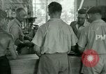 Standbild Kriegsgefangenenlager United States USA, 1944, aus Sekunde 27 historischem Filmmaterial Videoclip 65675021146