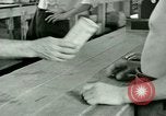 Standbild Kriegsgefangenenlager United States USA, 1944, aus Sekunde 38 historischem Filmmaterial Videoclip 65675021146