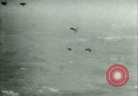 Standbild Amerikanische Bomber aircraft Streik Berlin Vereinigtes Königreich, 1944, aus Sekunde 50 historischem Filmmaterial Videoclip 65675021165