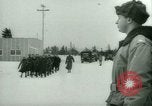 Standbild deutschen Gefangenen arbeiten im Schnee Northern United States USA, 1944, aus Sekunde 8 historischem Filmmaterial Videoclip 65675021169