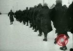 Standbild deutschen Gefangenen arbeiten im Schnee Northern United States USA, 1944, aus Sekunde 14 historischem Filmmaterial Videoclip 65675021169