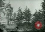 Standbild deutschen Gefangenen arbeiten im Schnee Northern United States USA, 1944, aus Sekunde 19 historischem Filmmaterial Videoclip 65675021169
