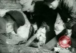 Standbild deutschen Gefangenen arbeiten im Schnee Northern United States USA, 1944, aus Sekunde 23 historischem Filmmaterial Videoclip 65675021169