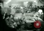 Standbild deutschen Gefangenen arbeiten im Schnee Northern United States USA, 1944, aus Sekunde 50 historischem Filmmaterial Videoclip 65675021169