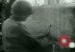 Immagine di Profughi italiani evacuare Italia, 1944, secondo 17 filmato di repertorio 65675021170