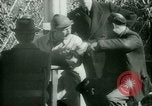 Immagine di Profughi italiani evacuare Italia, 1944, secondo 20 filmato di repertorio 65675021170