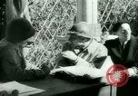 Immagine di Profughi italiani evacuare Italia, 1944, secondo 25 filmato di repertorio 65675021170
