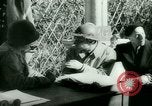 Immagine di Profughi italiani evacuare Italia, 1944, secondo 26 filmato di repertorio 65675021170