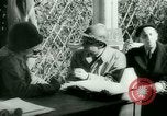 Immagine di Profughi italiani evacuare Italia, 1944, secondo 27 filmato di repertorio 65675021170