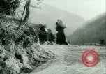 Immagine di Profughi italiani evacuare Italia, 1944, secondo 32 filmato di repertorio 65675021170