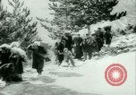Immagine di Profughi italiani evacuare Italia, 1944, secondo 33 filmato di repertorio 65675021170