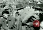 Immagine di Profughi italiani evacuare Italia, 1944, secondo 38 filmato di repertorio 65675021170
