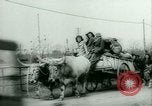Immagine di Profughi italiani evacuare Italia, 1944, secondo 62 filmato di repertorio 65675021170