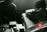 Immagine di Trattamento medico per il tedesco e italiano POWs in noi United States USA, 1944, secondo 30 filmato di repertorio 65675021175