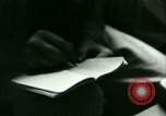 Immagine di Trattamento medico per il tedesco e italiano POWs in noi United States USA, 1944, secondo 37 filmato di repertorio 65675021175