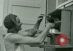 Immagine di Prigioniero di treni uccelli a noi operati POW Camp United States USA, 1944, secondo 7 filmato di repertorio 65675021176
