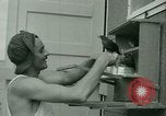 Immagine di Prigioniero di treni uccelli a noi operati POW Camp United States USA, 1944, secondo 8 filmato di repertorio 65675021176