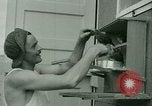 Immagine di Prigioniero di treni uccelli a noi operati POW Camp United States USA, 1944, secondo 9 filmato di repertorio 65675021176