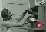Immagine di Prigioniero di treni uccelli a noi operati POW Camp United States USA, 1944, secondo 11 filmato di repertorio 65675021176
