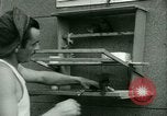 Immagine di Prigioniero di treni uccelli a noi operati POW Camp United States USA, 1944, secondo 22 filmato di repertorio 65675021176
