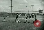 Immagine di Italiano e Tedesco POWs play sports United States USA, 1944, secondo 22 filmato di repertorio 65675021177