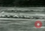 Immagine di Italiano e Tedesco POWs play sports United States USA, 1944, secondo 40 filmato di repertorio 65675021177