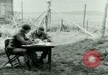 Image prisonnier interrogatoire Tara France, 1944, de la seconde 4 séquences d'archives historiques vidéo 65675021186