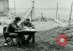 Image prisonnier interrogatoire Tara France, 1944, de la seconde 5 séquences d'archives historiques vidéo 65675021186