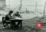 Image prisonnier interrogatoire Tara France, 1944, de la seconde 7 séquences d'archives historiques vidéo 65675021186